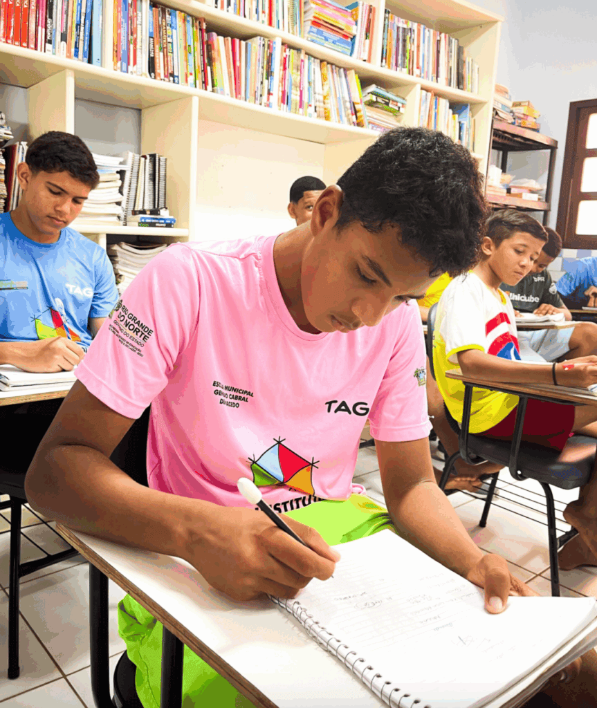 DIA DO ESTUDANTE! VOCÊS, NOSSOS ALUNOS, SÃO A BASE DO EDUCAR!